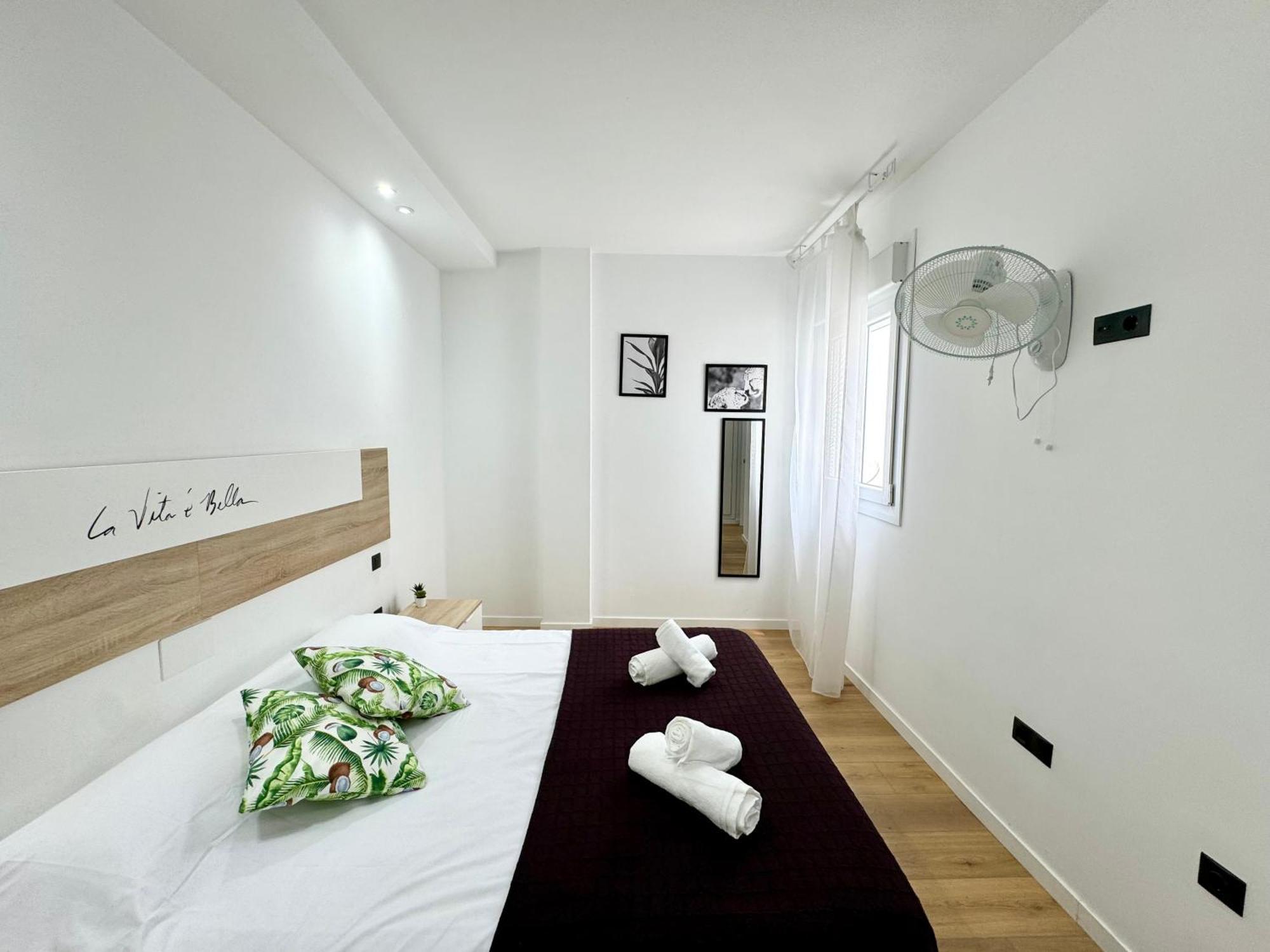Apartamento Sweet Capuchinos Малага Экстерьер фото